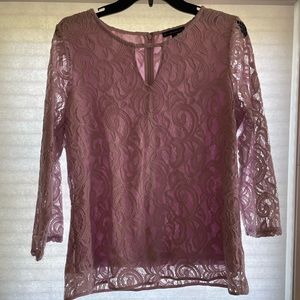 Lilac lace three quarter sleeve top